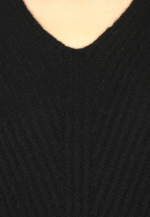 пуловер  из проверенных материалов спереди