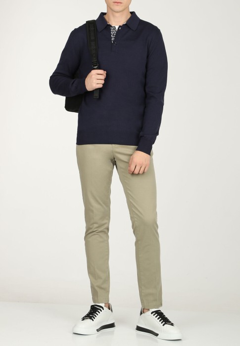 пуловер  от бренда bikkembergs вид слева