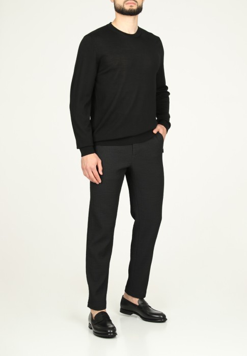 пуловер  от бренда emporio armani вид слева