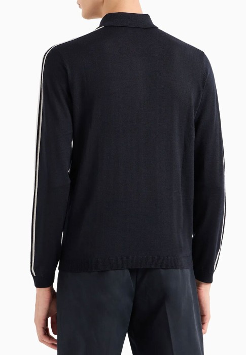 пуловер  из италии вид сбоку