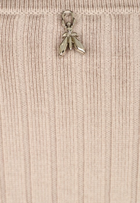 Товар розового цвета с внутренней стороны