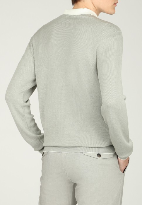 пуловер  из италии вид сбоку