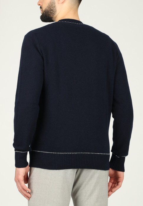 пуловер  из италии вид сбоку