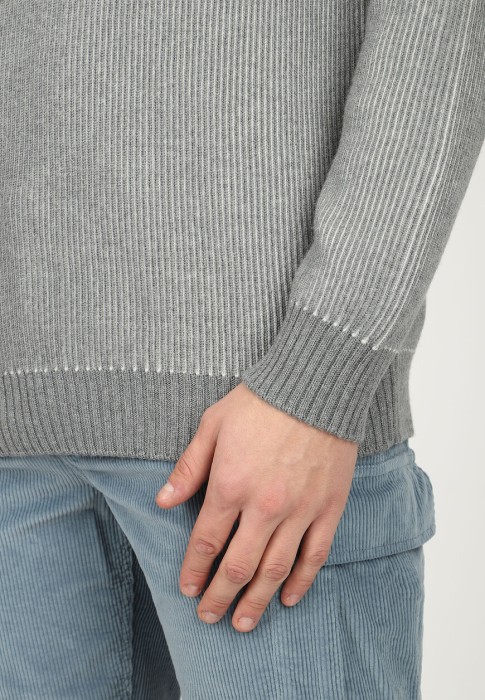 пуловер  из проверенных материалов спереди