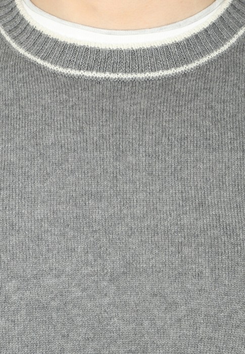 пуловер  из проверенных материалов спереди