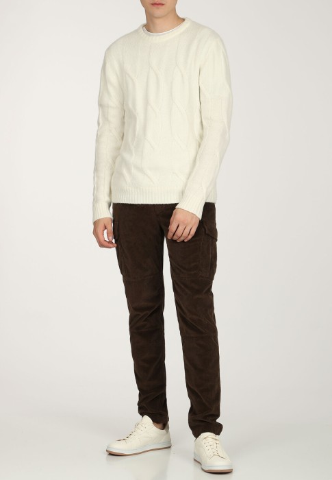 пуловер  по цене 76930 руб вид справа