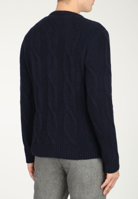 Товар синего цвета с внутренней стороны