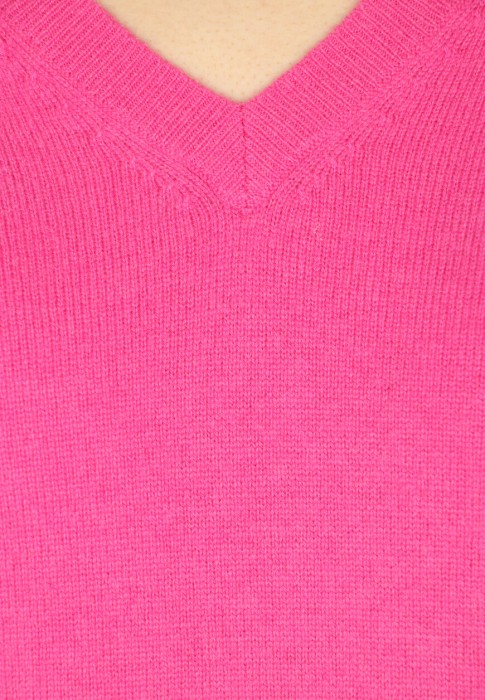 Товар розового цвета с внутренней стороны