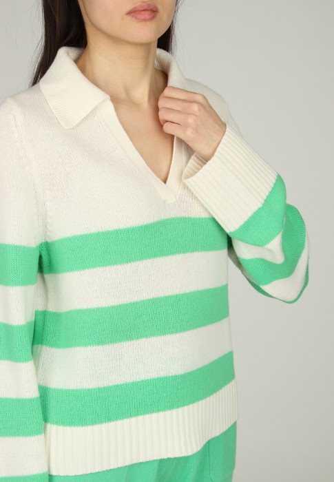 пуловер  из германии вид сбоку