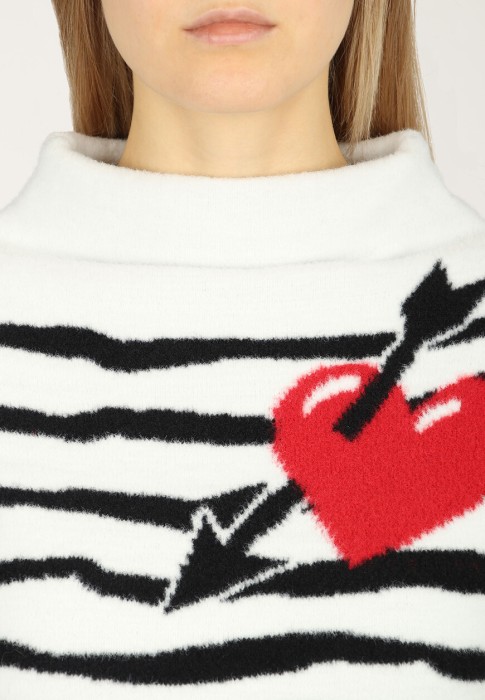 пуловер  из проверенных материалов спереди