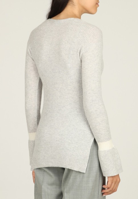 пуловер  из италии вид сбоку