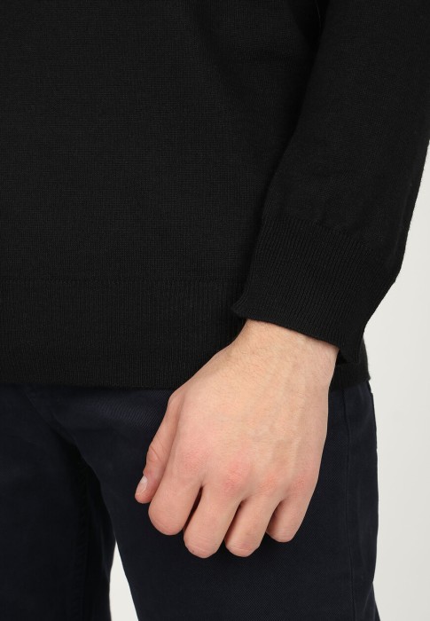 пуловер  из проверенных материалов спереди