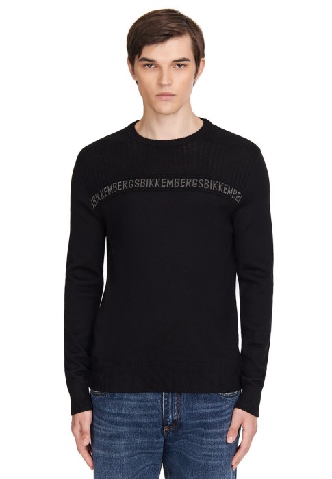 пуловер  из италии вид сбоку