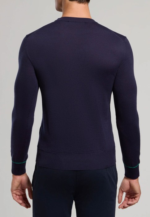 пуловер  из италии вид сбоку