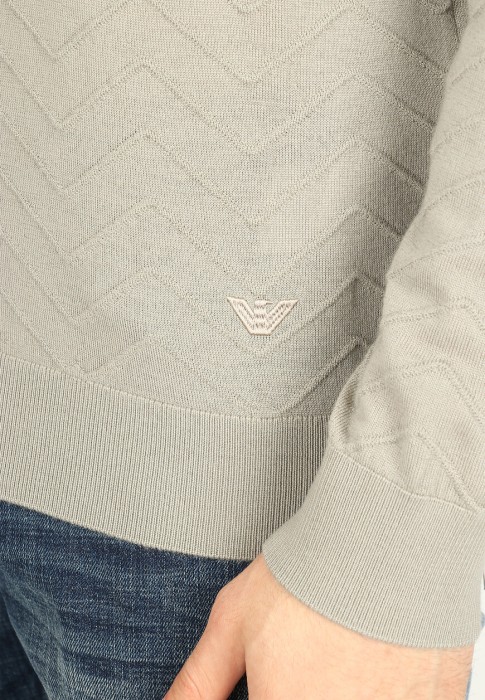 пуловер  из проверенных материалов спереди