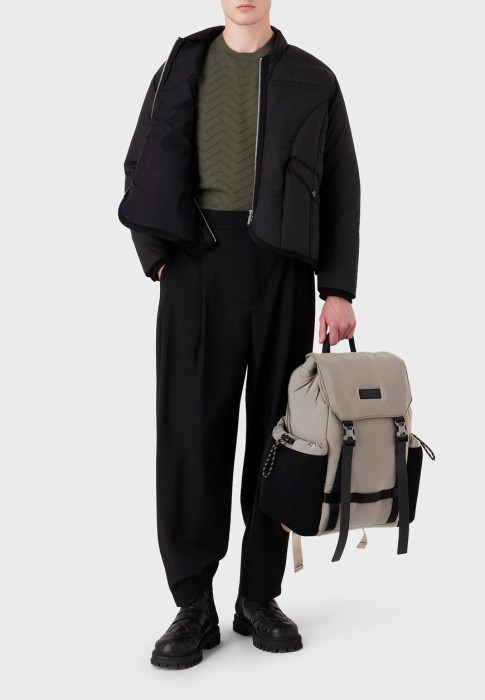 пуловер  от бренда emporio armani вид слева