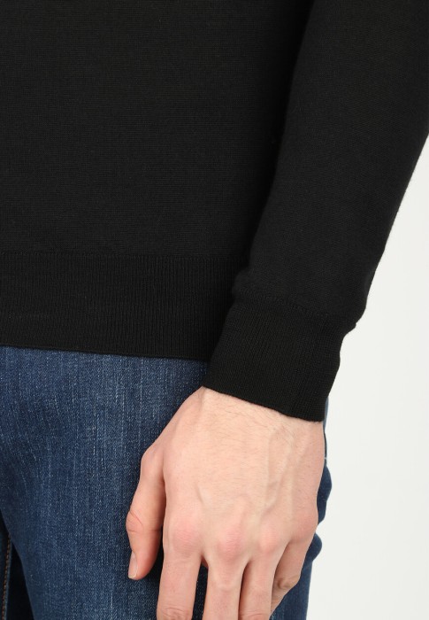 пуловер  из проверенных материалов спереди