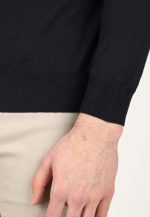 пуловер  из проверенных материалов спереди