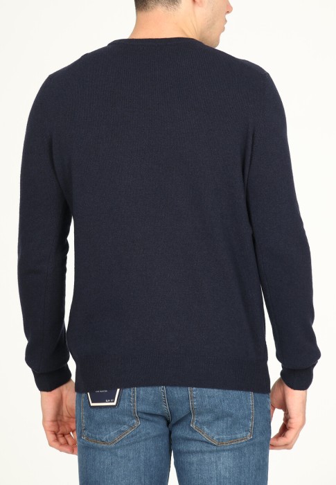 пуловер  из италии вид сбоку