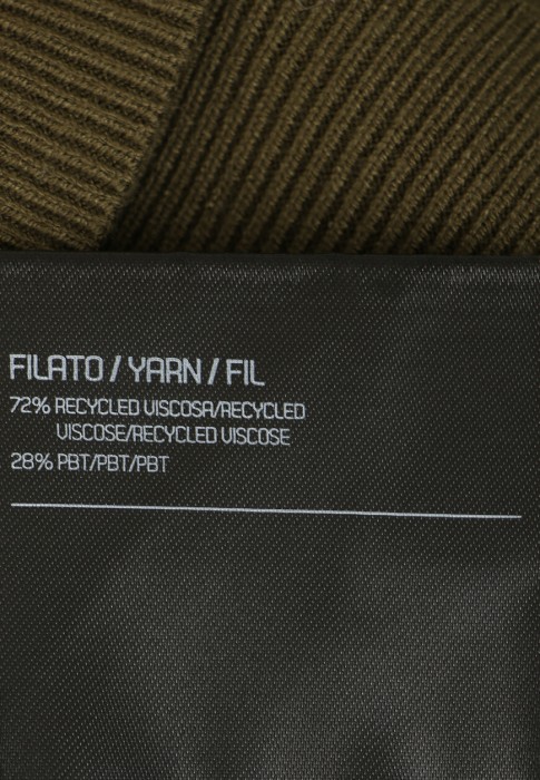 пуловер  универсального стиля с лицевой стороны