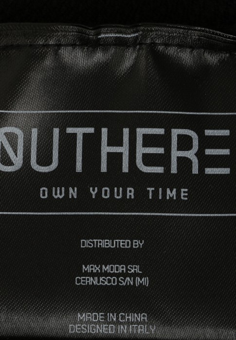 пуловер  универсального стиля с лицевой стороны