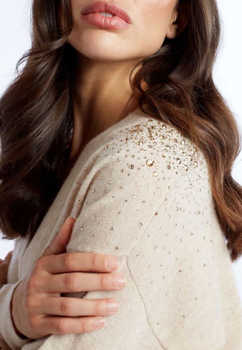 пуловер  по цене 91630 руб вид справа