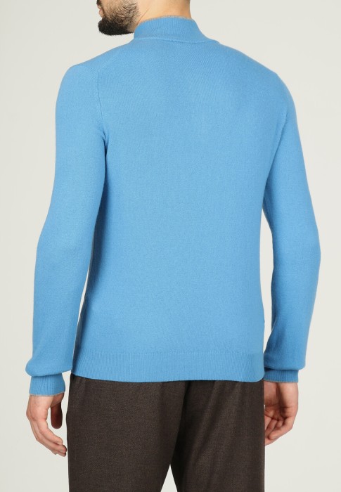 пуловер  из италии вид сбоку