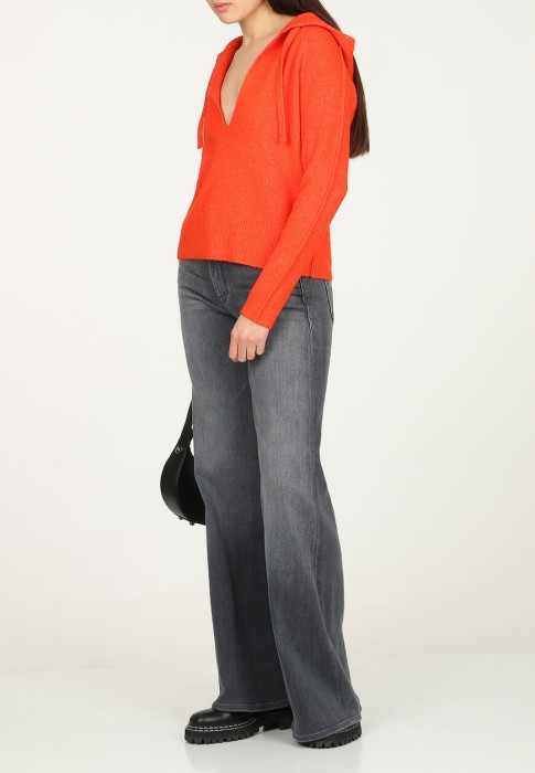 пуловер  от бренда patrizia pepe вид слева