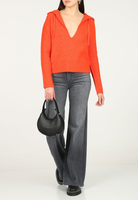 пуловер  из италии вид сбоку