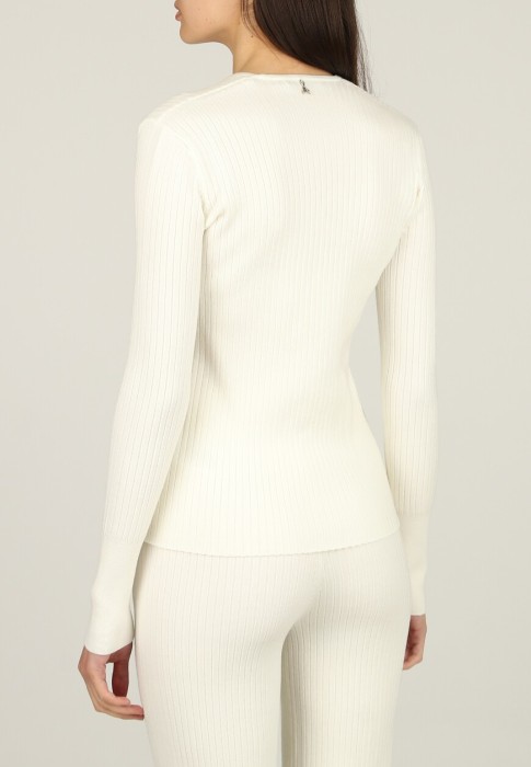 пуловер  из италии вид сбоку