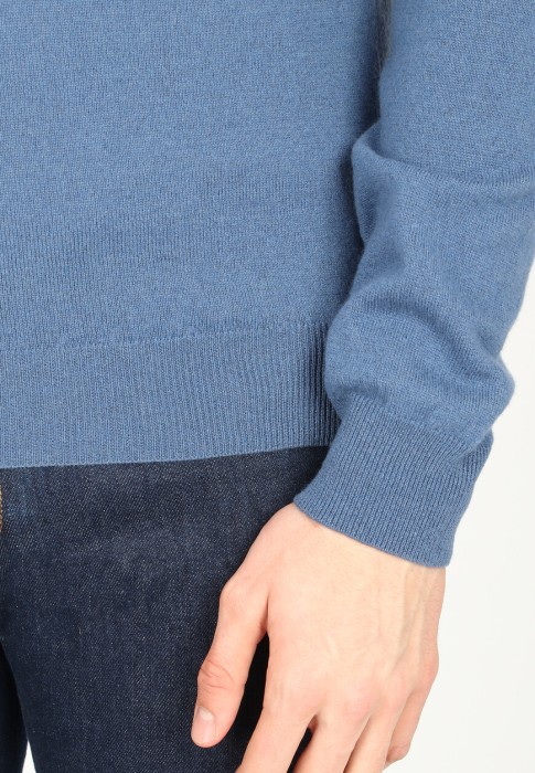 пуловер  из проверенных материалов спереди