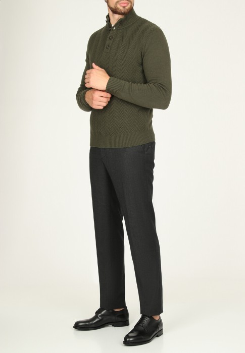 пуловер  по цене 41940 руб вид справа