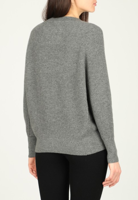 пуловер  из италии вид сбоку