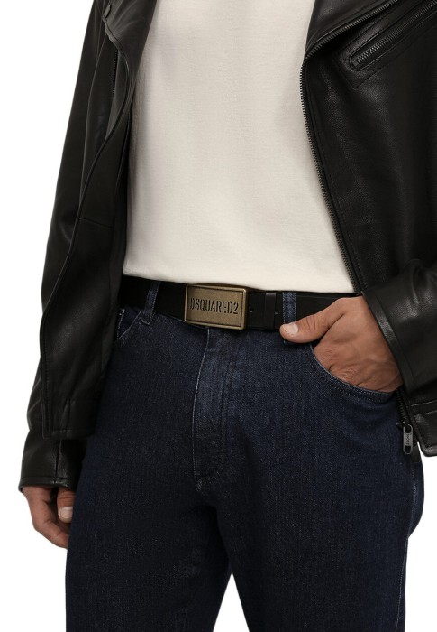 Товар черного цвета с внутренней стороны