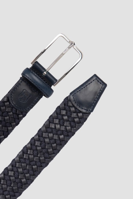 Товар синего цвета с внутренней стороны