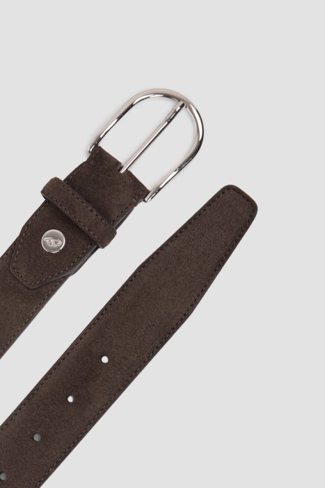 Товар коричневого цвета с внутренней стороны