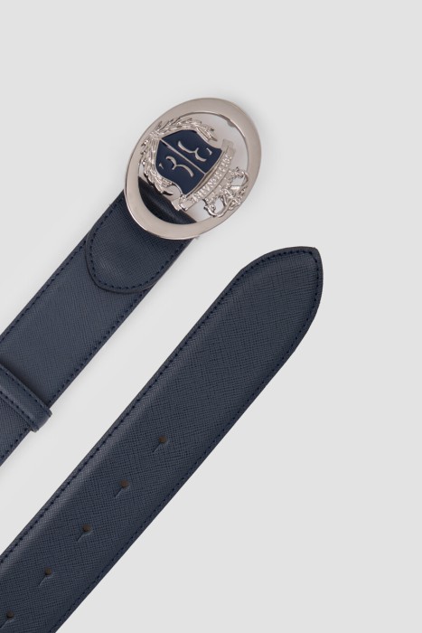 Товар синего цвета с внутренней стороны