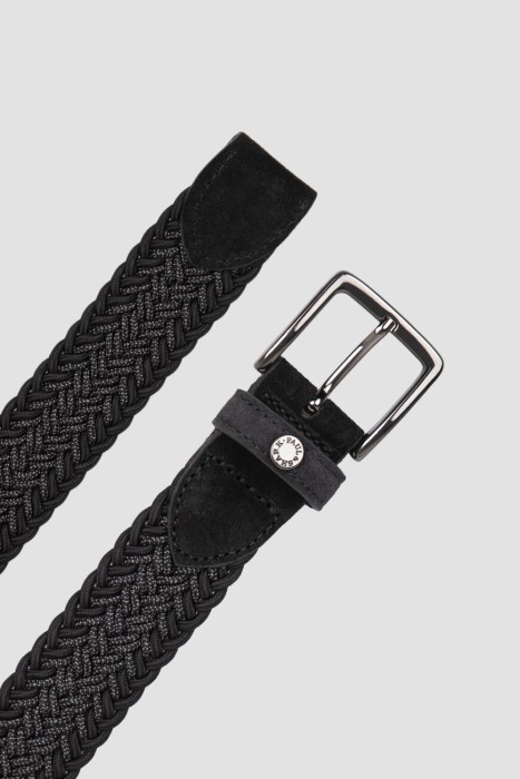 Товар черного цвета с внутренней стороны