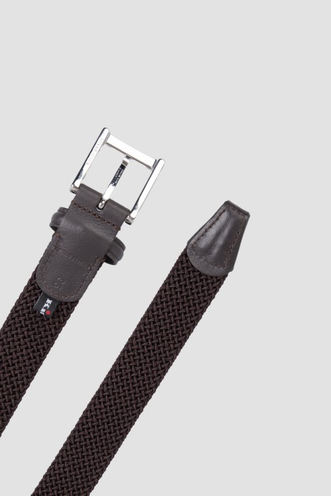 Товар коричневого цвета с внутренней стороны