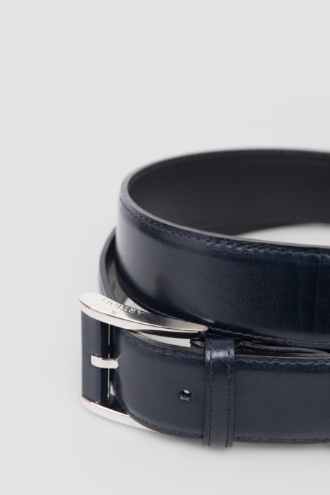 ремень  от бренда artioli вид слева