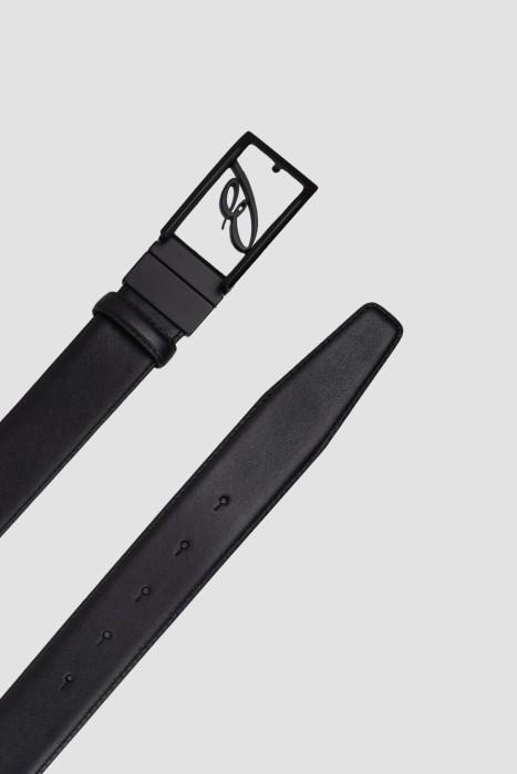 Товар черного цвета с внутренней стороны