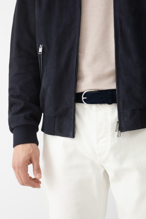 ремень  от бренда brioni вид слева