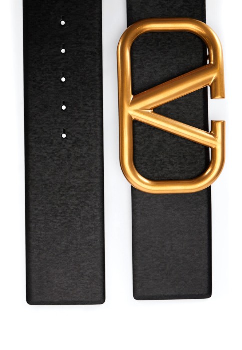 ремень  от бренда valentino вид слева