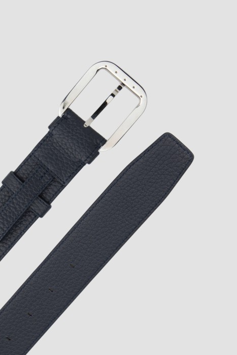 Товар синего цвета с внутренней стороны