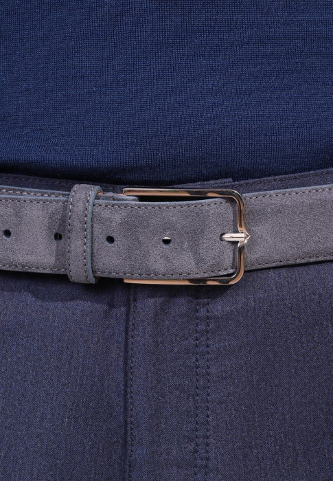 Товар голубого цвета с внутренней стороны