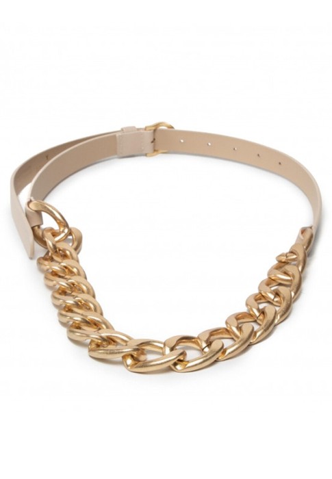 Товар бежевого цвета с внутренней стороны