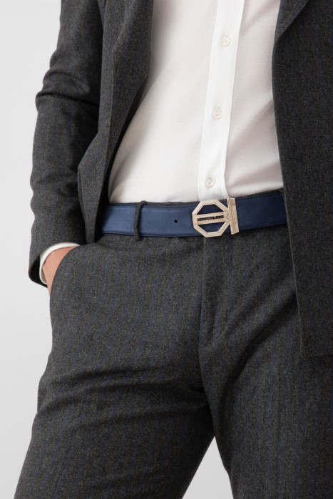 ремень  по цене 67100 руб вид справа