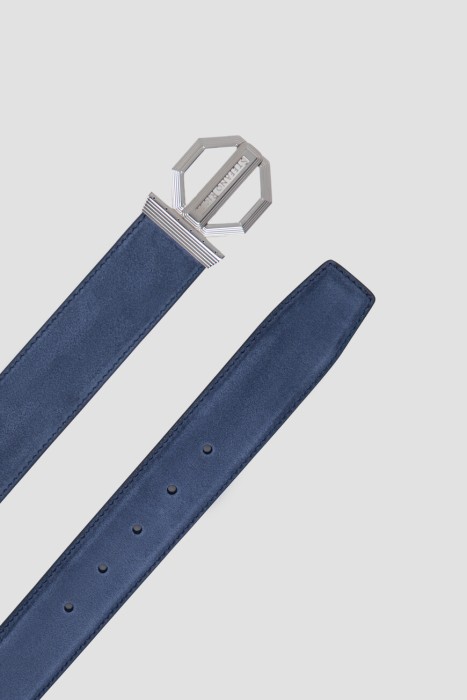 Товар синего цвета с внутренней стороны