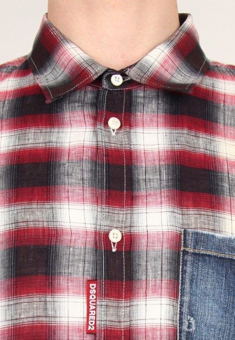 Товар красного цвета с внутренней стороны