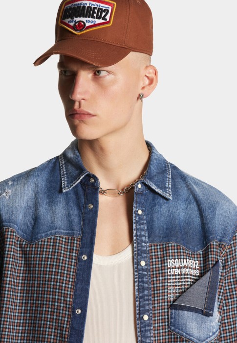 Товар голубого цвета с внутренней стороны